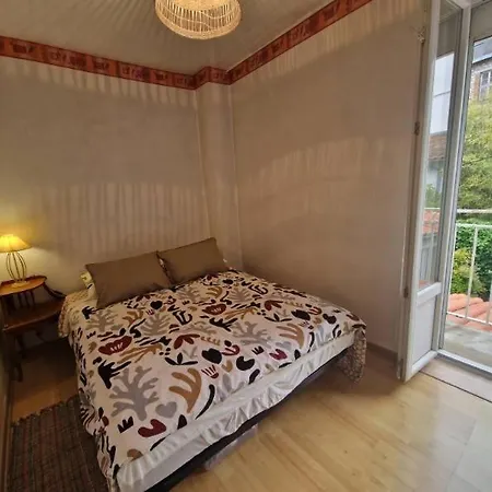 Maison Au Coeur De La Cite Feriehus